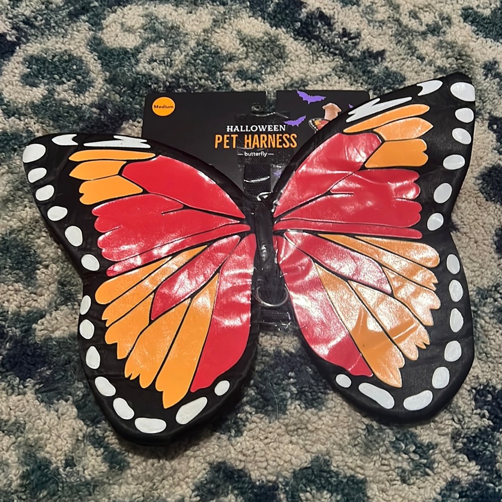 Butterfly dog harness